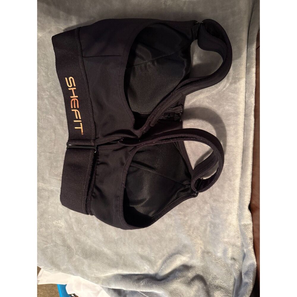 SHEFIT utimate high-impact sports bra